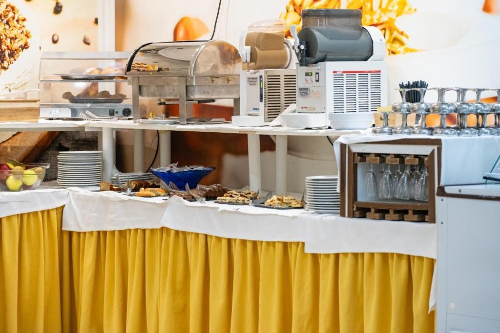 Hotel Byron Milano Marittima Extérieur photo