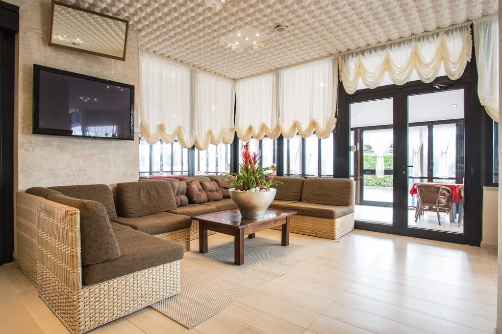 Hotel Byron Milano Marittima Extérieur photo