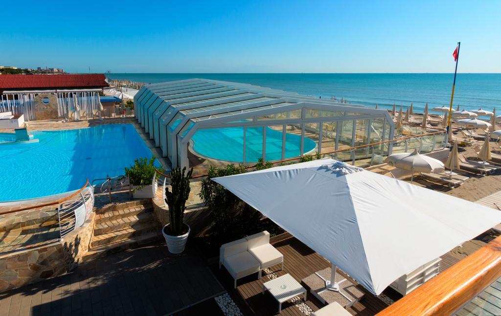 Hotel Byron Milano Marittima Extérieur photo