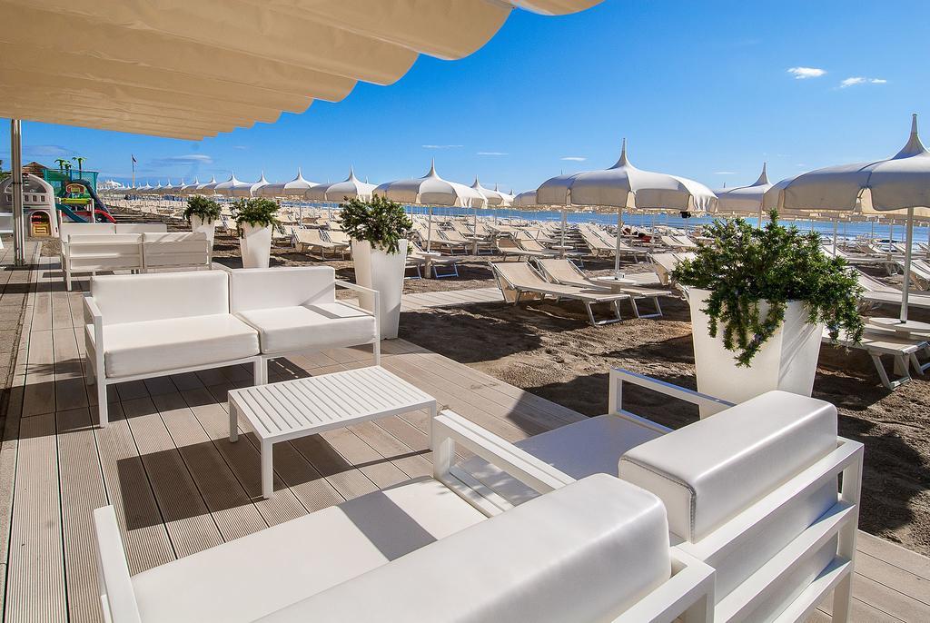 Hotel Byron Milano Marittima Extérieur photo