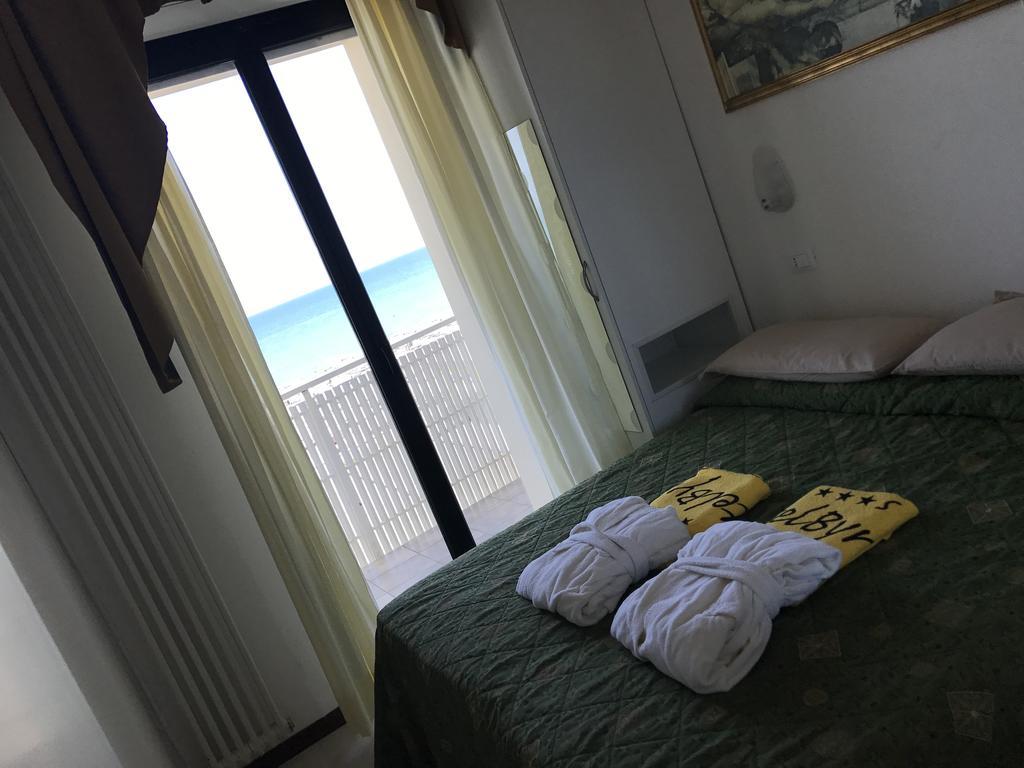 Hotel Byron Milano Marittima Extérieur photo