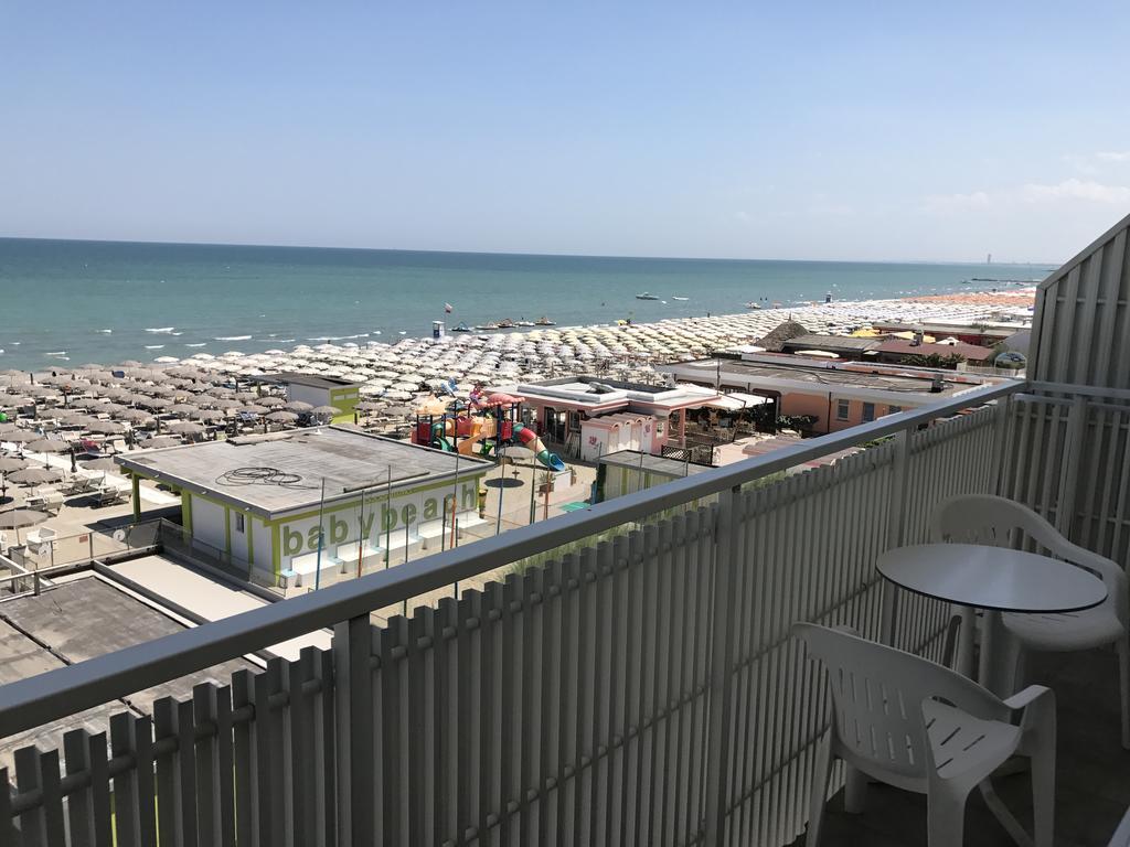 Hotel Byron Milano Marittima Extérieur photo
