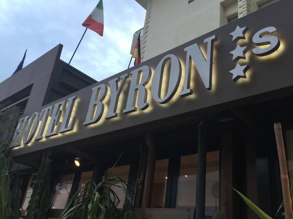 Hotel Byron Milano Marittima Extérieur photo