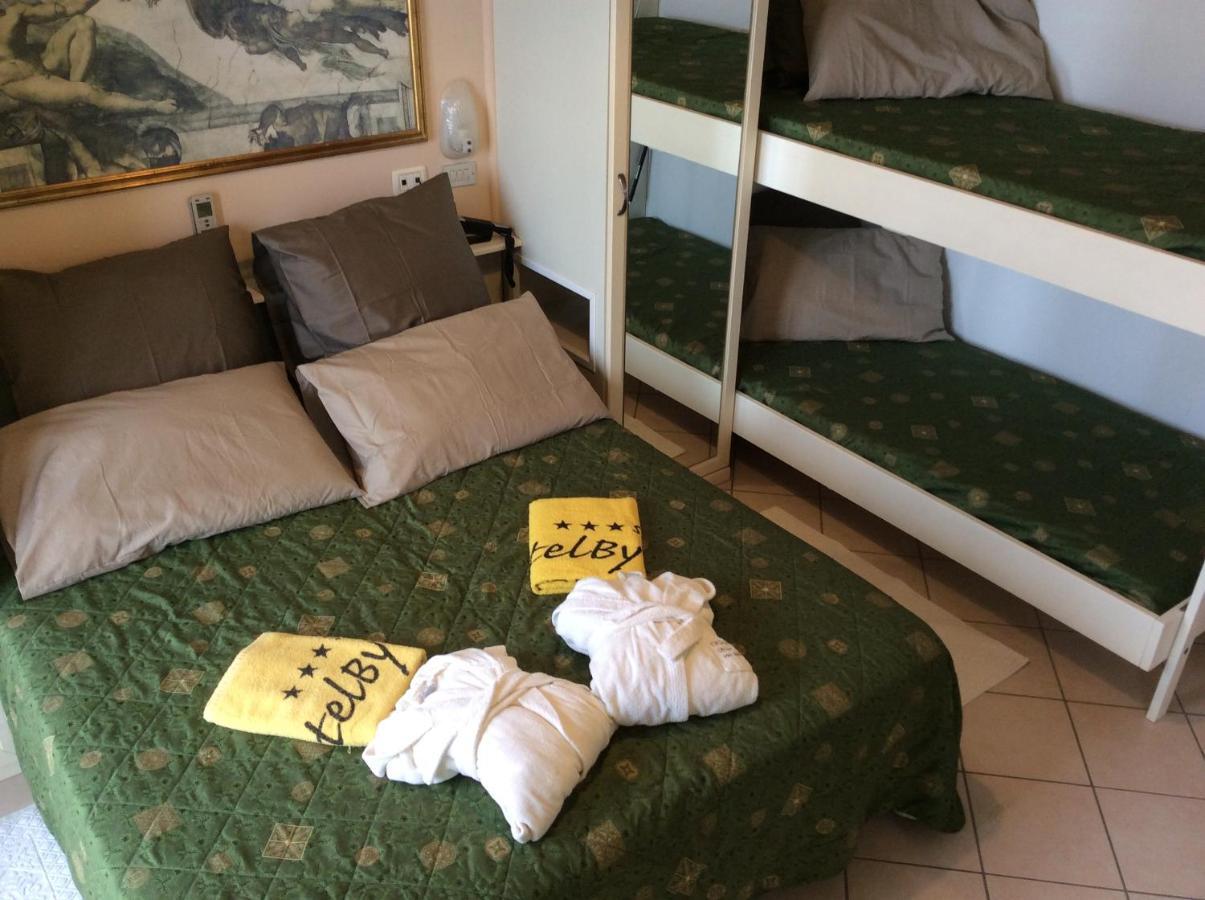 Hotel Byron Milano Marittima Extérieur photo